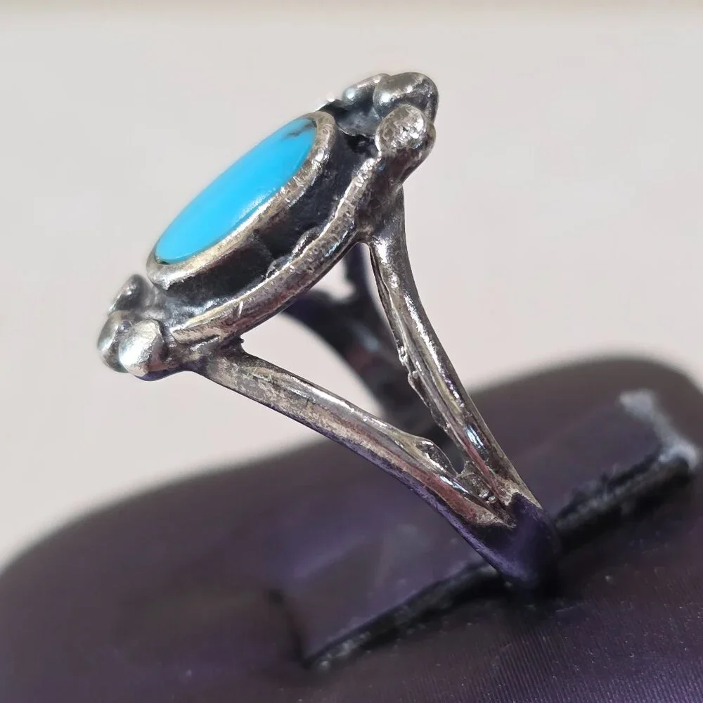 Old Handmade Southwest Native American Oval Turquoise Sterling Silver Ring 6.25